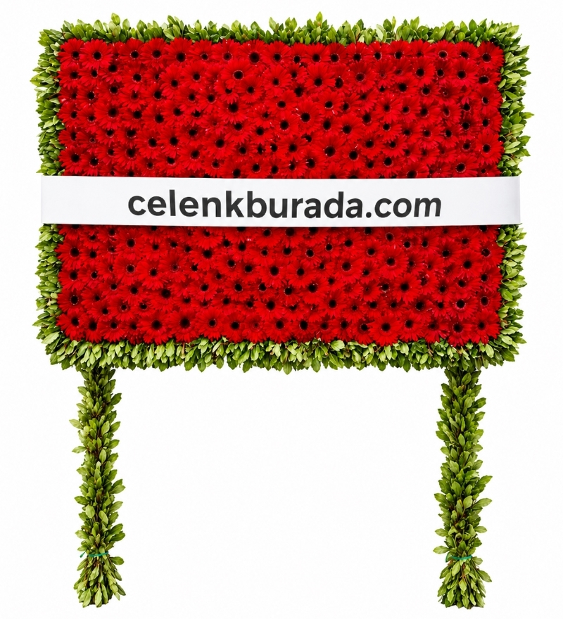 Pano Şeklinde VIP Kırmızı Çelenk